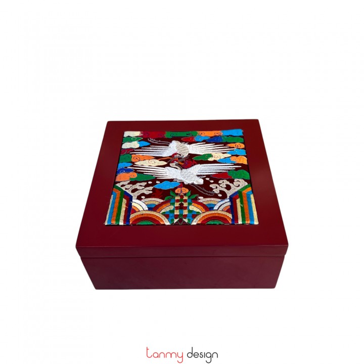 Square lacquer box with different patterns and different colors ( attached with phoenix ) 20*H9 cm ( different designs )